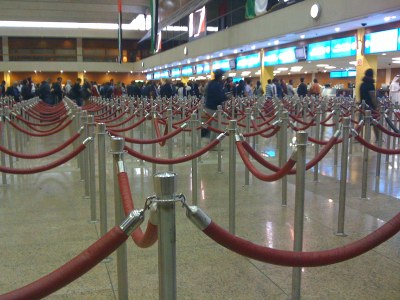 airport-queue